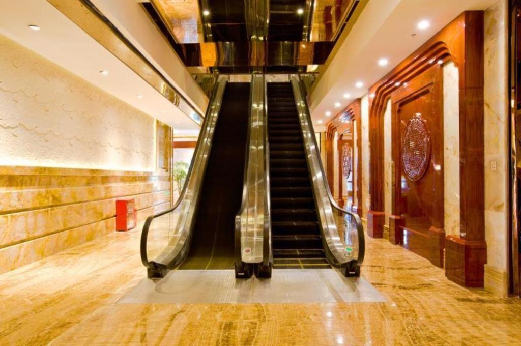 Chongqing Huachen International Hotel Exterior foto
